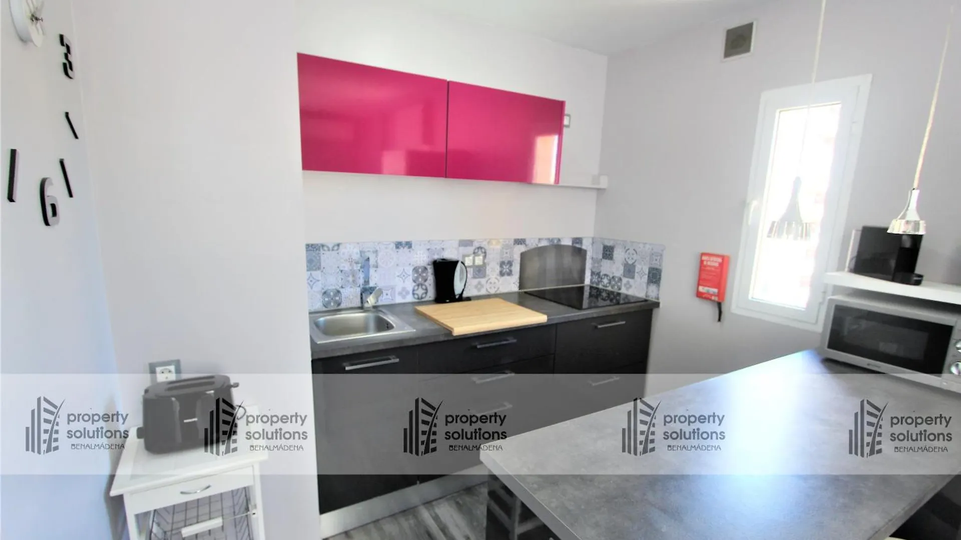 645 Aguila Apartamentos - Vista Al Mar - Cerca De Tren, Restaurantes, Tiendas - Playa A 10 Min Caminando Benalmadena 0*,  Spain