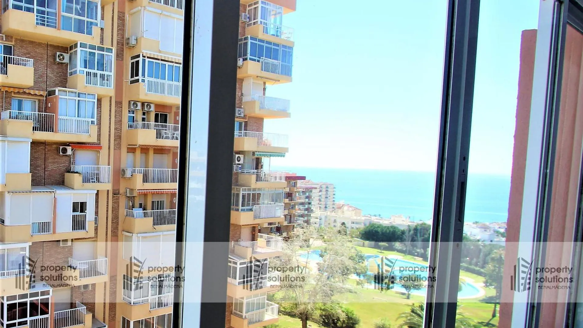 645 Aguila Apartamentos - Vista Al Mar - Cerca De Tren, Restaurantes, Tiendas - Playa A 10 Min Caminando Benalmadena Spain