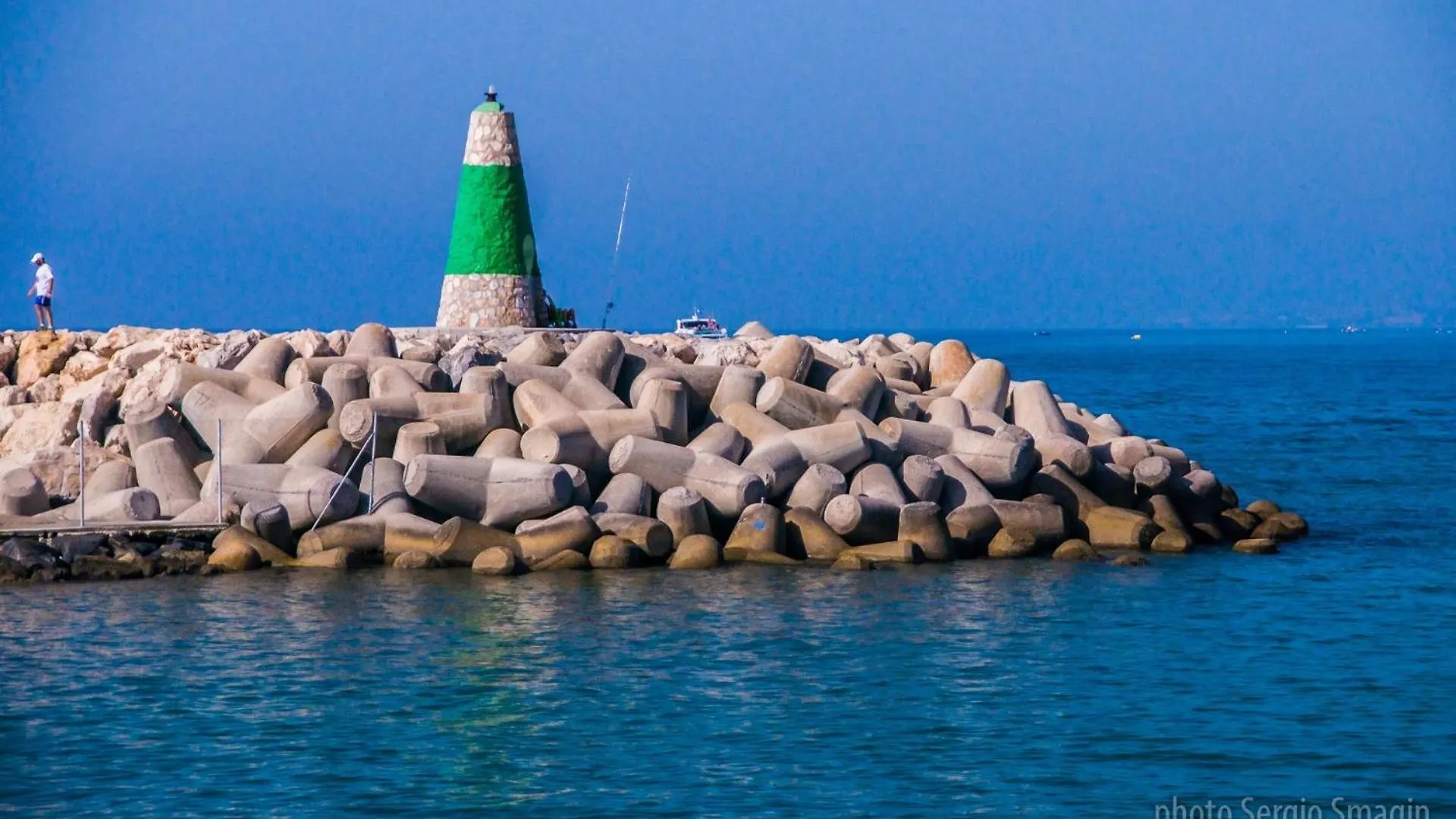Lägenhet 645 Aguila Apartamentos - Vista Al Mar - Cerca De Tren, Restaurantes, Tiendas - Playa A 10 Min Caminando Benalmádena